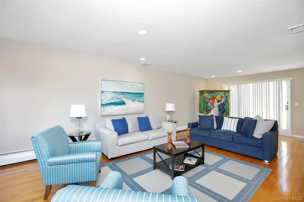 5 Kensington Lido Beach, NY 11561