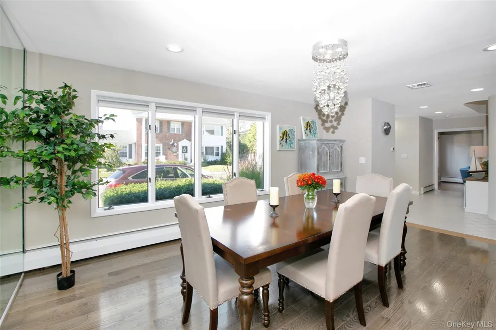 5 Kensington Lido Beach, NY 11561