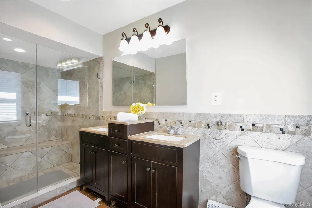 5 Kensington Lido Beach, NY 11561