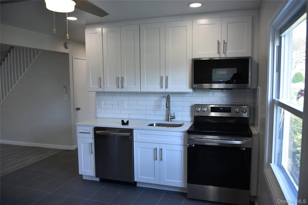 55 Acre Lane Hicksville, NY 11801