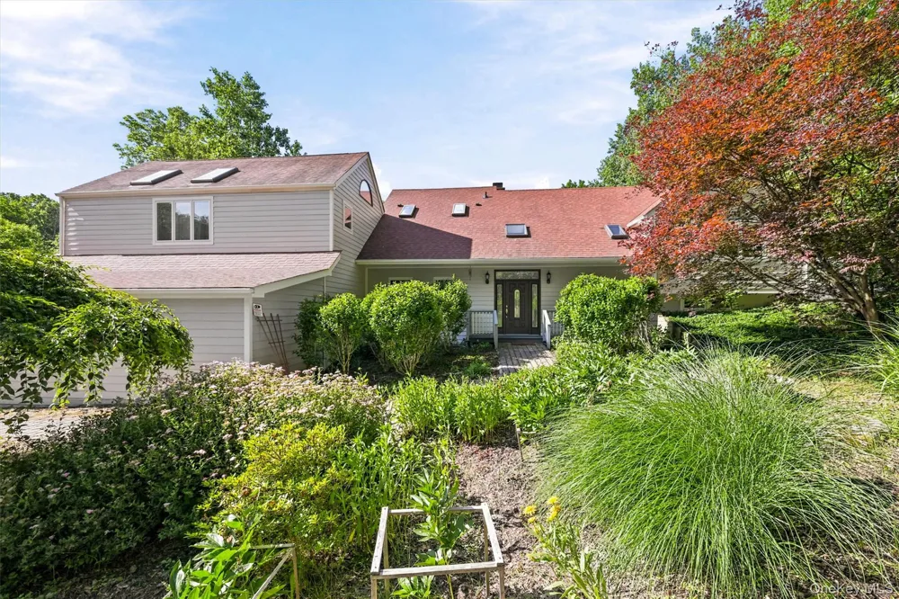 36 Chardavoyne Road Warwick, NY 10990