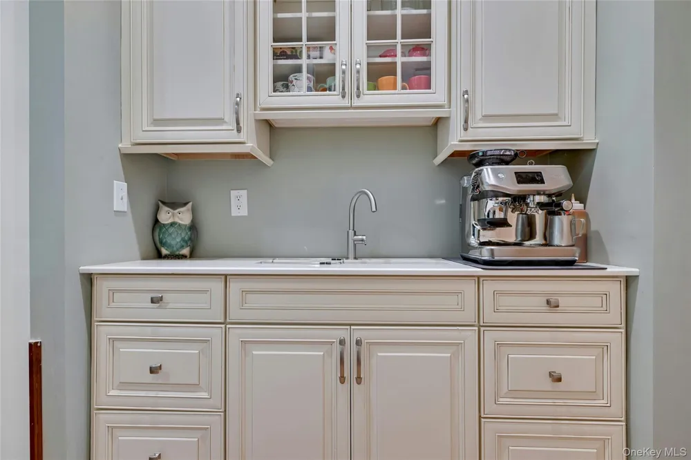 11 Badi Drive Nyack, NY 10960