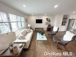 471 E Hudson #2 Long Beach, NY 11561