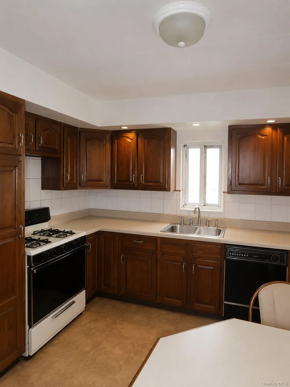 563 Ellsworth Avenue #3 Bronx, NY 10465