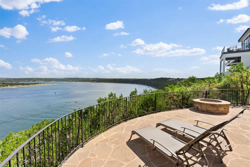 1208 Watercliffe Drive Lago Vista, TX 78645