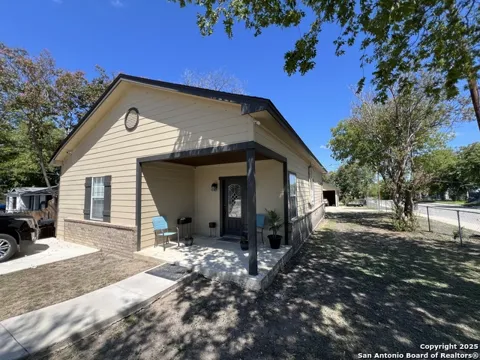 235 GRAY ST