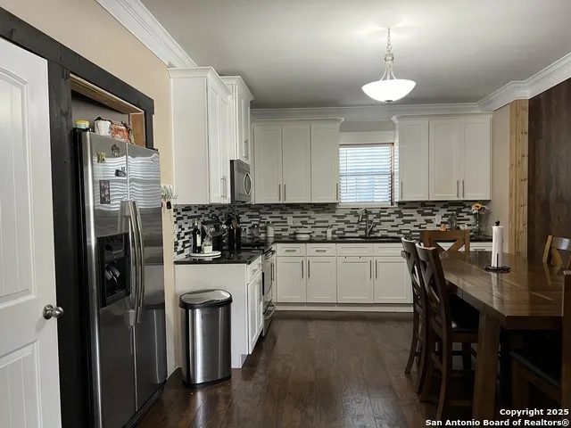 235 GRAY ST San Antonio, TX 78208