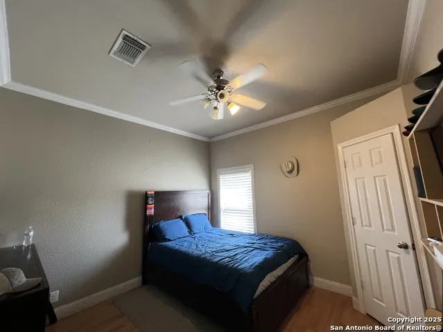 235 GRAY ST San Antonio, TX 78208