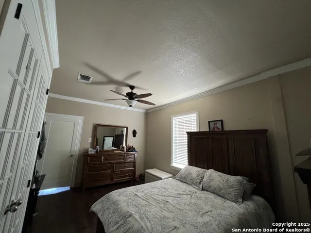 235 GRAY ST San Antonio, TX 78208
