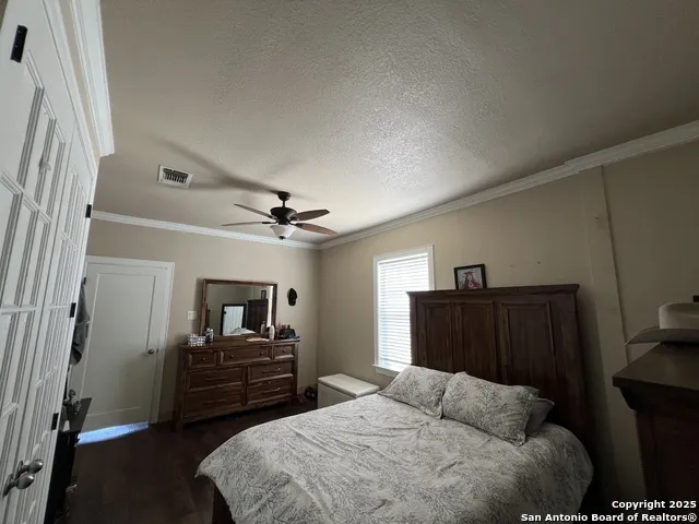 235 GRAY ST San Antonio, TX 78208