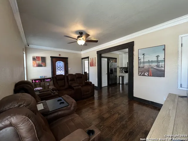 235 GRAY ST San Antonio, TX 78208