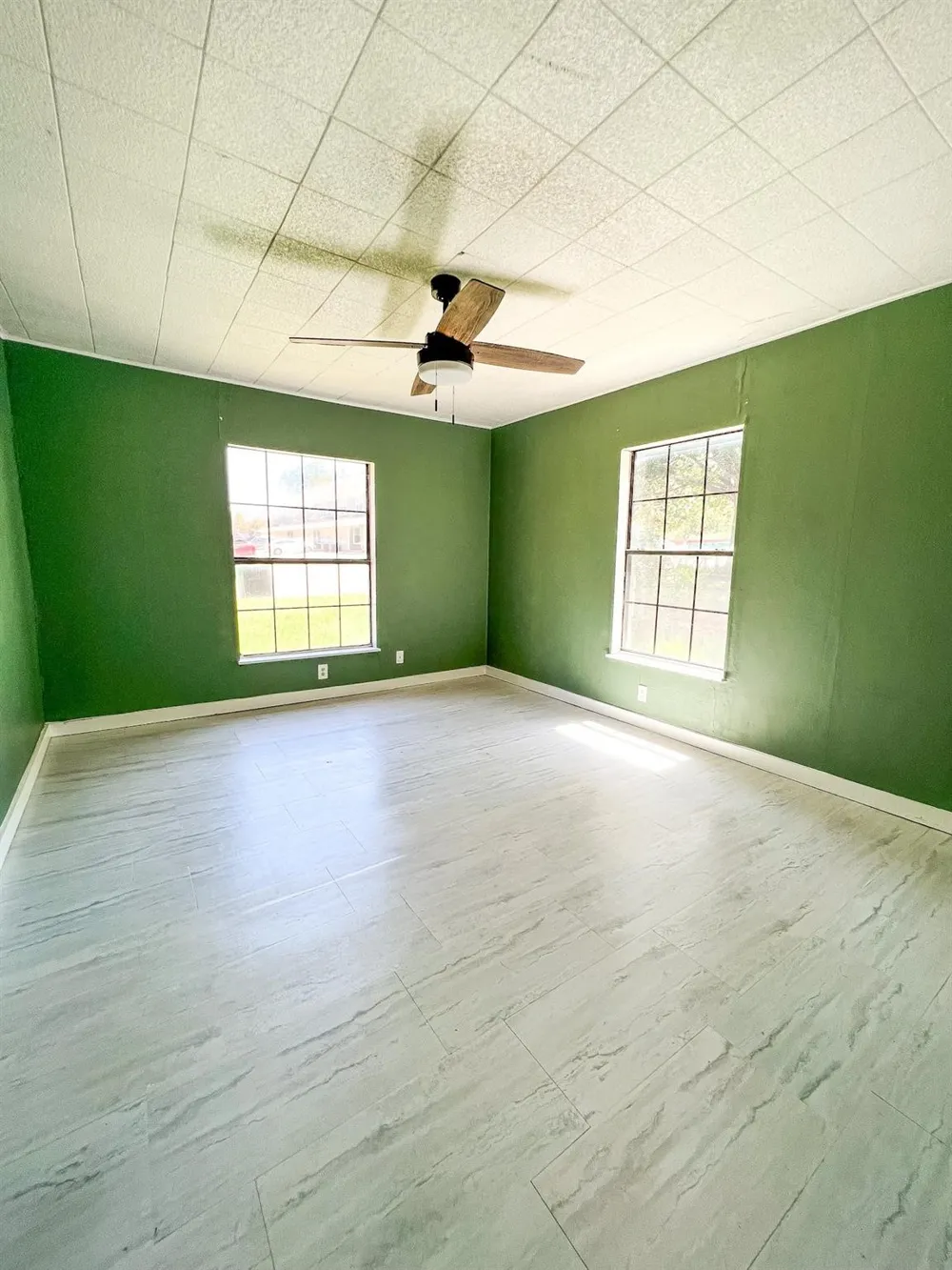 1425 Groesbeck & Lillian Stephenville, TX 76401