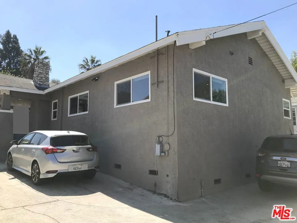 6157 Mesa Avenue Los Angeles, CA 90042