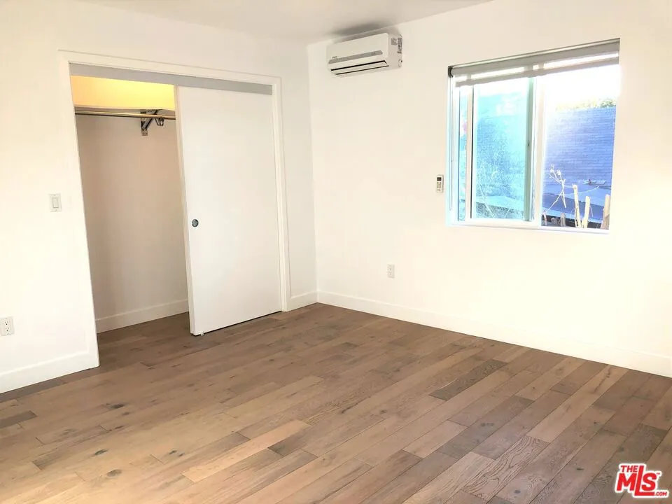 6157 Mesa Avenue Los Angeles, CA 90042