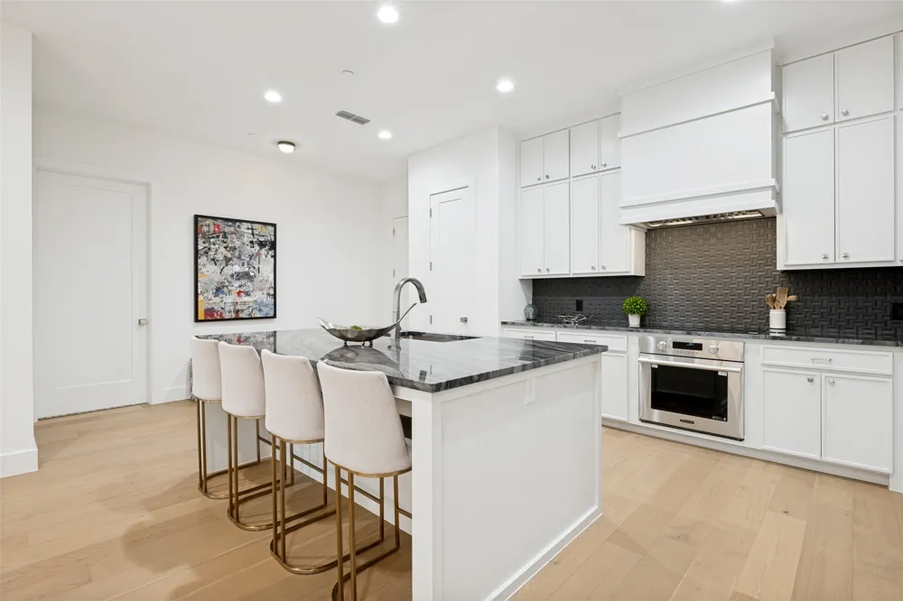 3601 Routh Street #1C Dallas, TX 75219