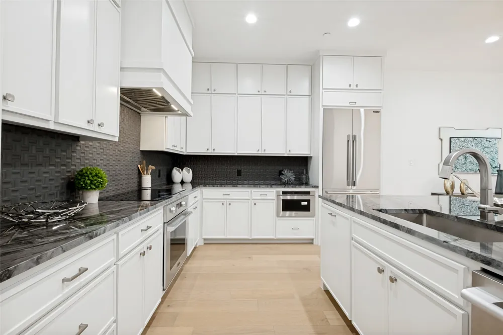 3601 Routh Street #1C Dallas, TX 75219