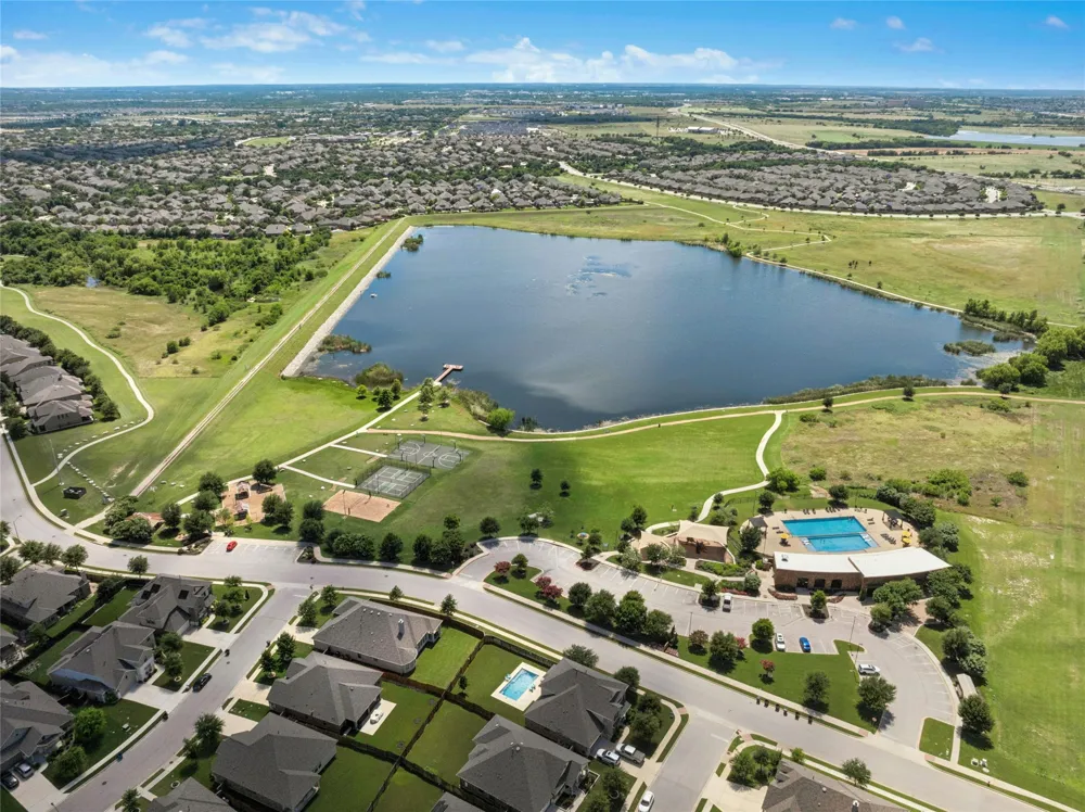2704 Santa Ana Lane Round Rock, TX 78665
