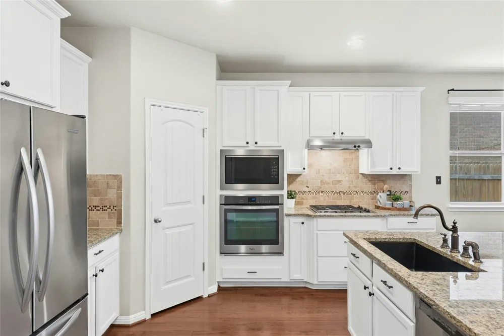2704 Santa Ana Lane Round Rock, TX 78665