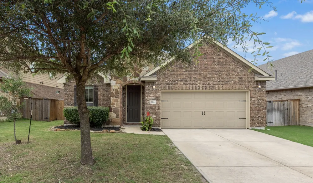 2704 Santa Ana Lane Round Rock, TX 78665