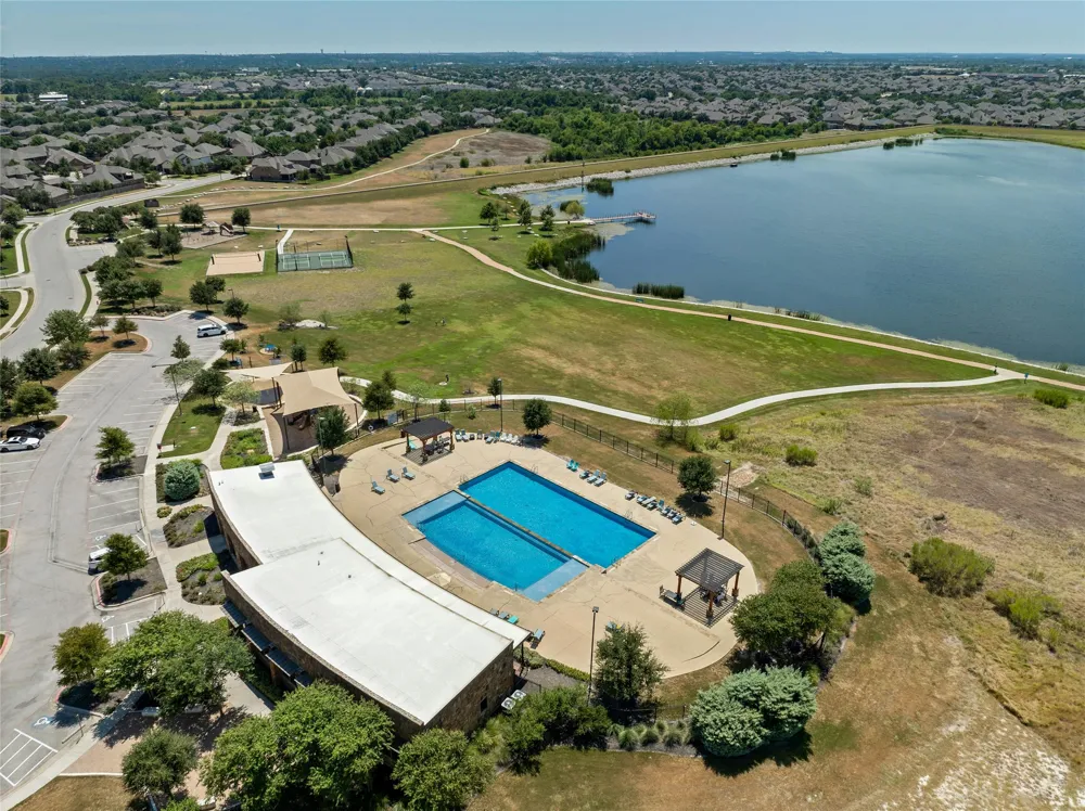 2704 Santa Ana Lane Round Rock, TX 78665