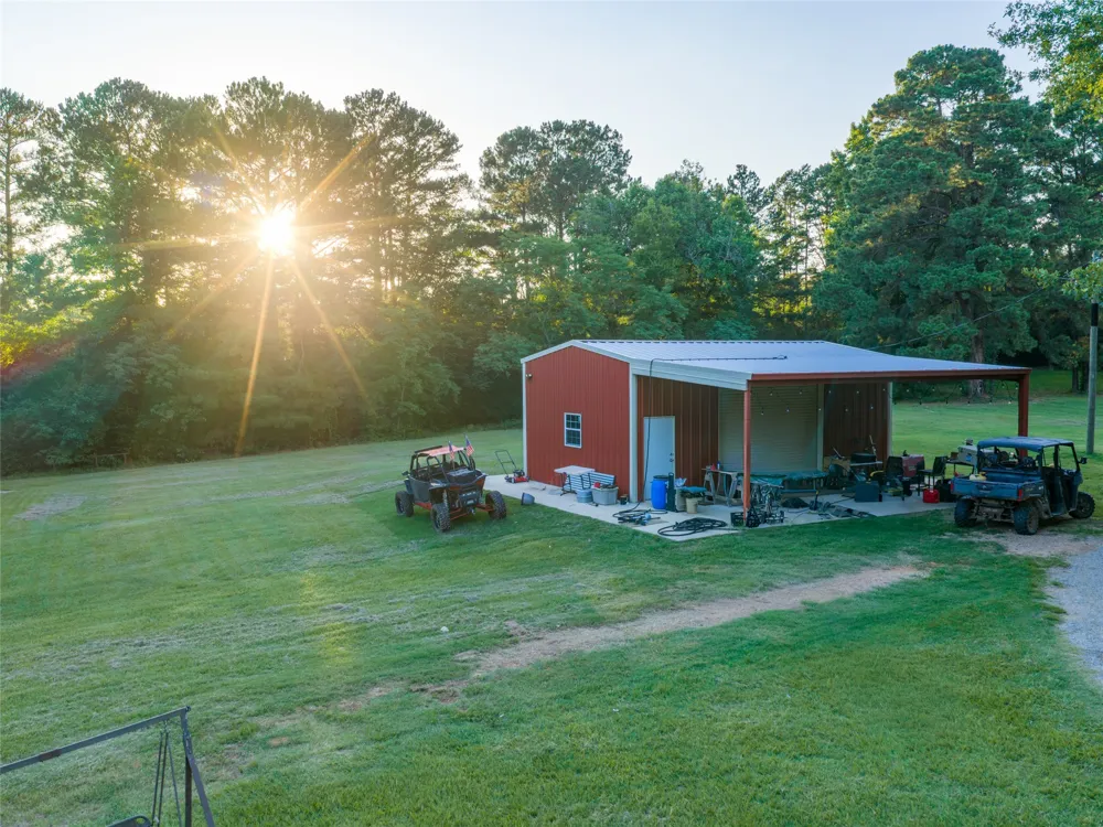9822 Nasturtium Road Ore City, TX 75683