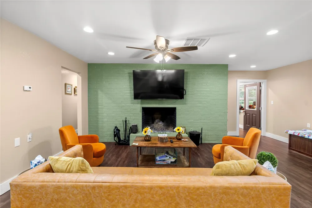 250 Williford Street Fairfield, TX 75840