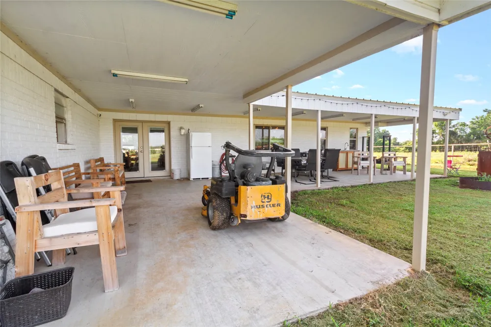 250 Williford Street Fairfield, TX 75840