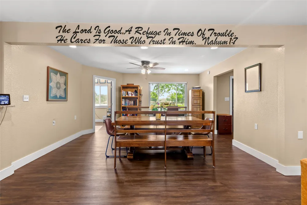 250 Williford Street Fairfield, TX 75840