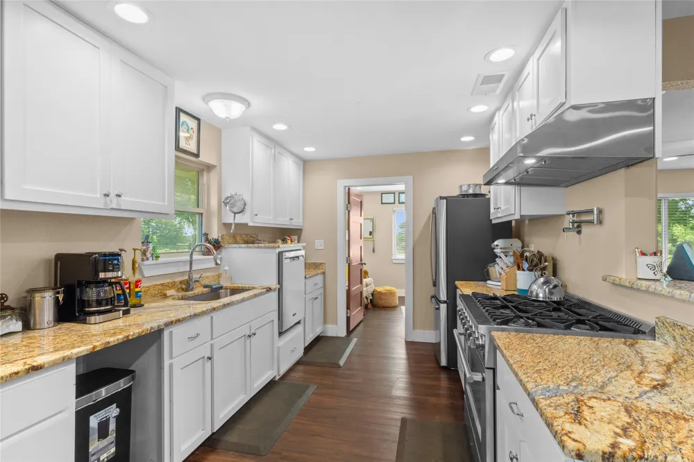 250 Williford Street Fairfield, TX 75840