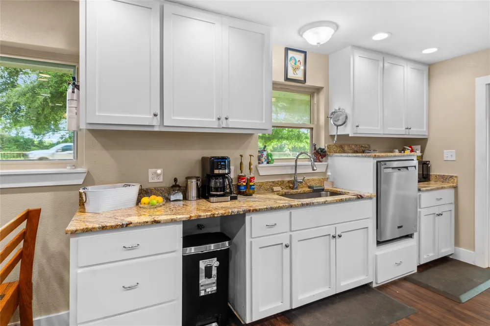250 Williford Street Fairfield, TX 75840