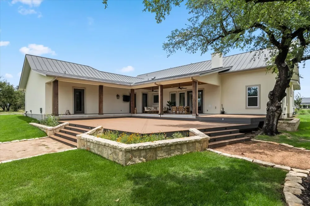 901 E Flying Owl Drive Johnson City, TX 78636