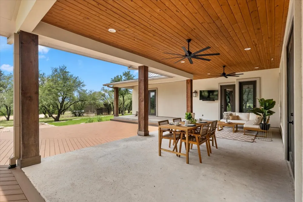 901 E Flying Owl Drive Johnson City, TX 78636