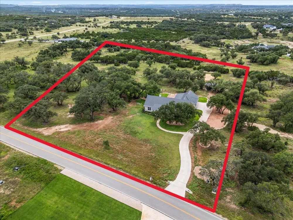 901 E Flying Owl Drive Johnson City, TX 78636