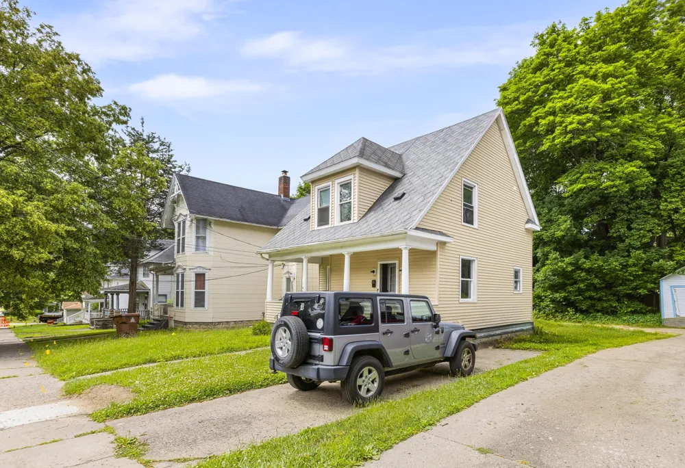 1030 S Jackson Street Jackson City, MI 49203
