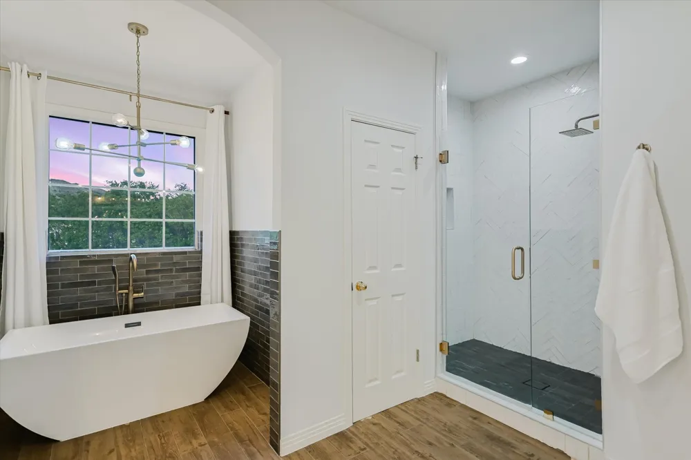 4501 Golf Vista Drive Austin, TX 78730