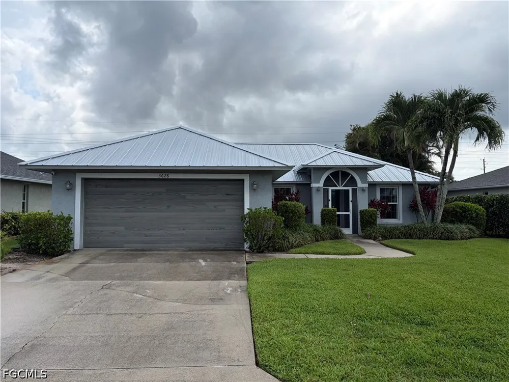 Kent Drive Naples, FL 34112