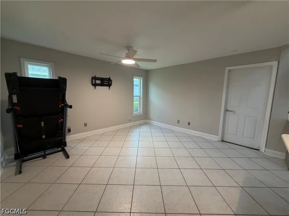 Kent Drive Naples, FL 34112