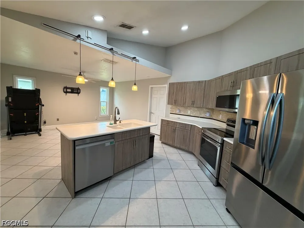 Kent Drive Naples, FL 34112