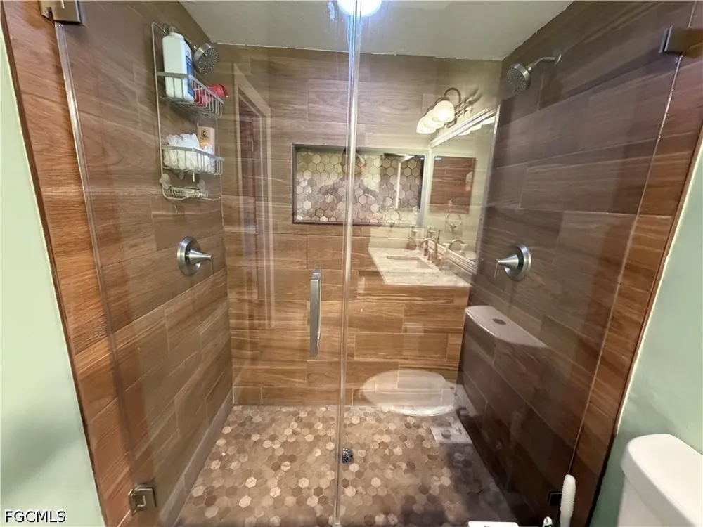 Kent Drive Naples, FL 34112