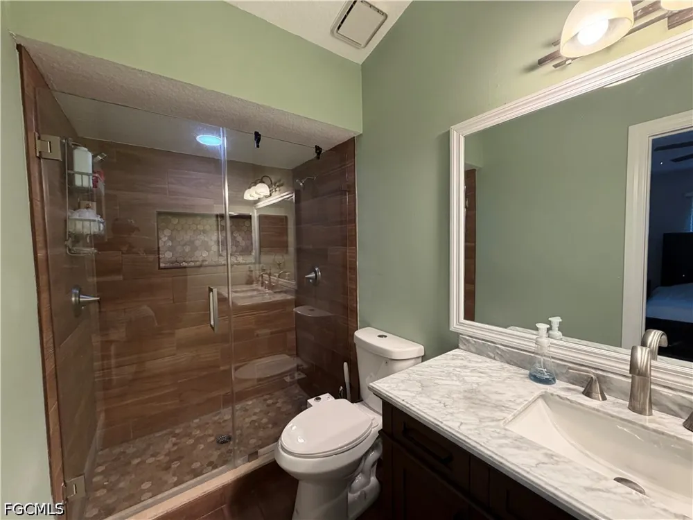 Kent Drive Naples, FL 34112