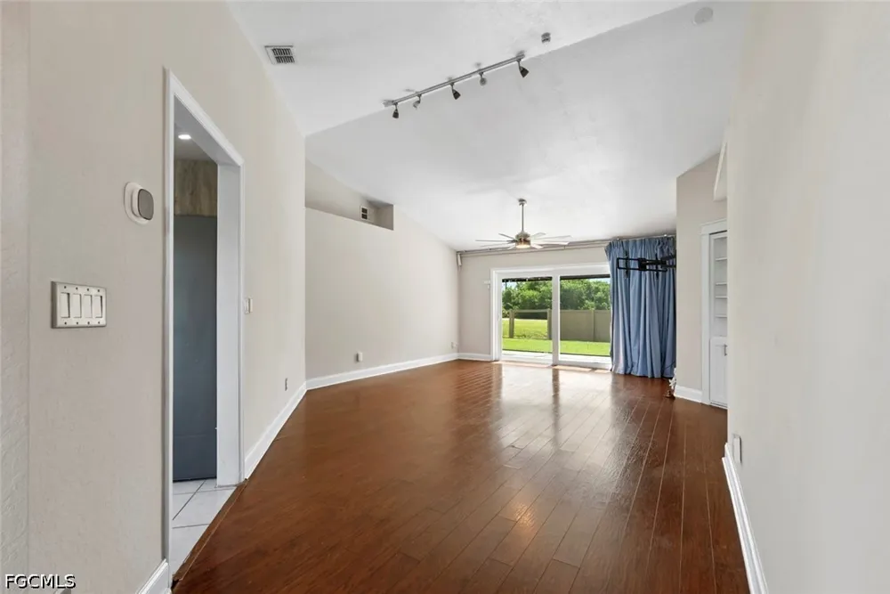 Kent Drive Naples, FL 34112