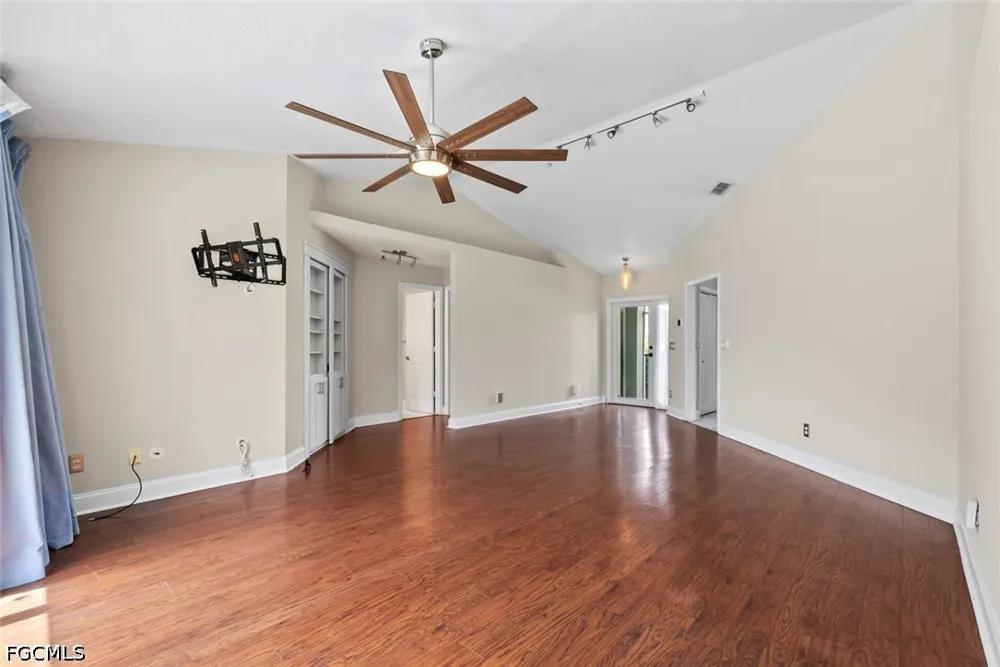 Kent Drive Naples, FL 34112