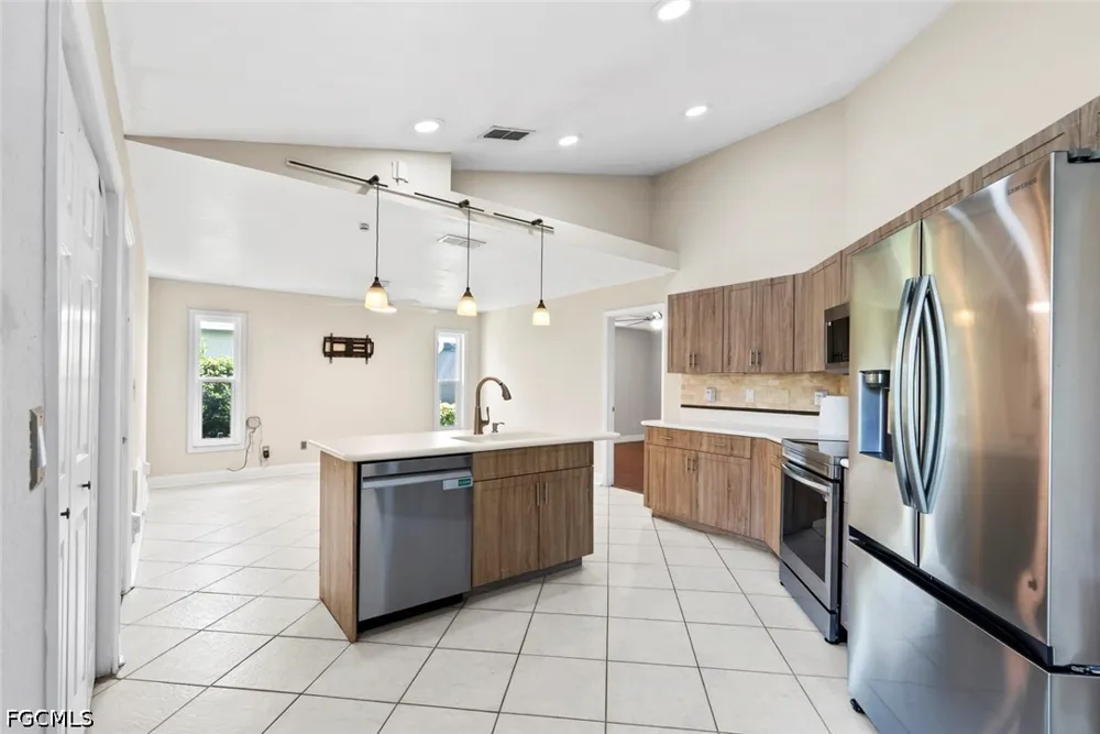 Kent Drive Naples, FL 34112