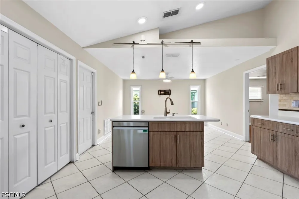 Kent Drive Naples, FL 34112