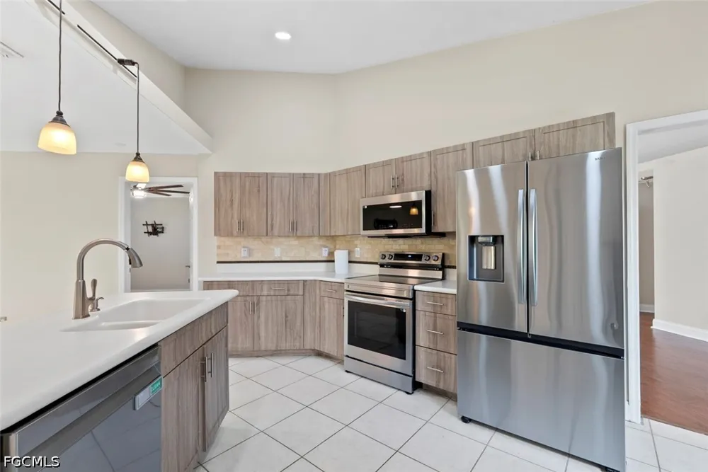 Kent Drive Naples, FL 34112