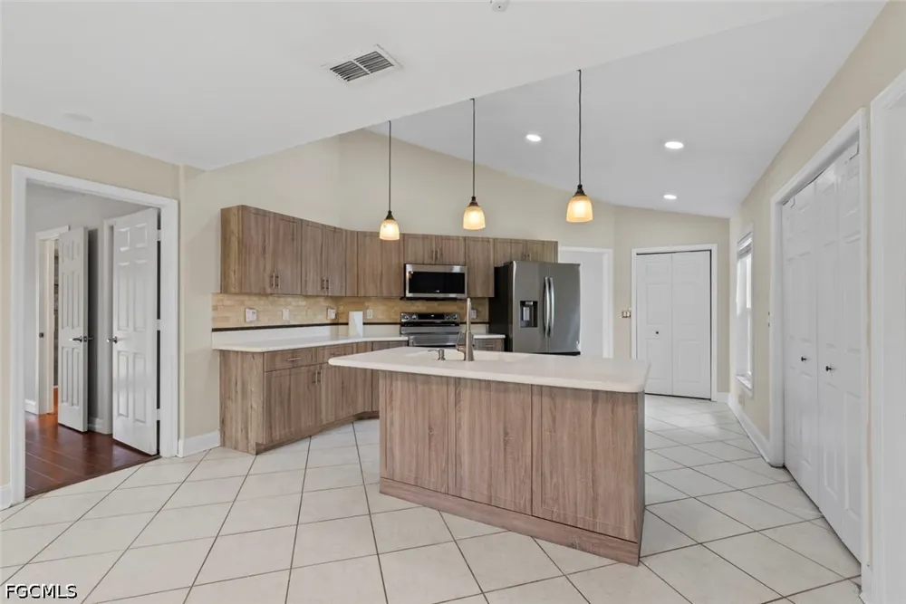 Kent Drive Naples, FL 34112