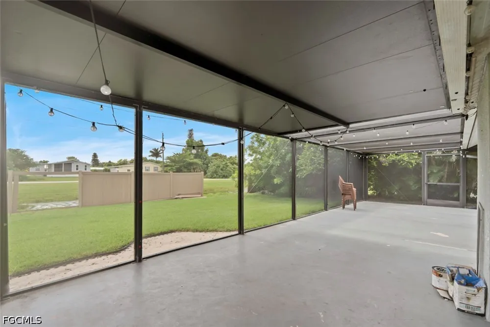 Kent Drive Naples, FL 34112
