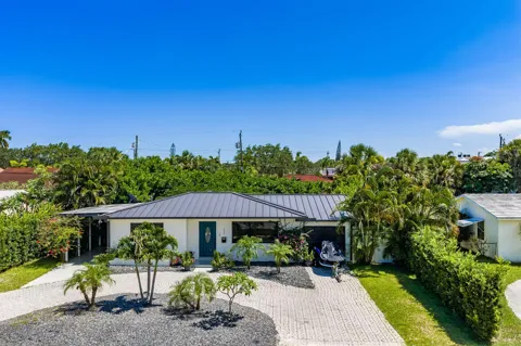 722 Greenbriar Drive