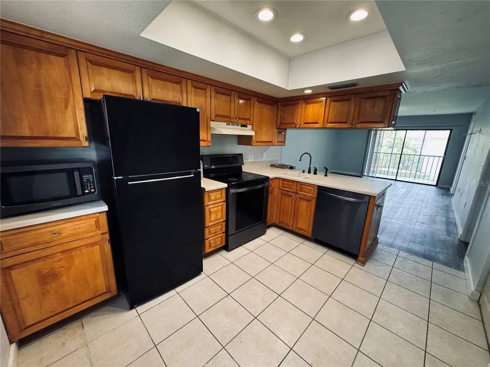 106 WINDWARD PLACE Oldsmar, FL 34677