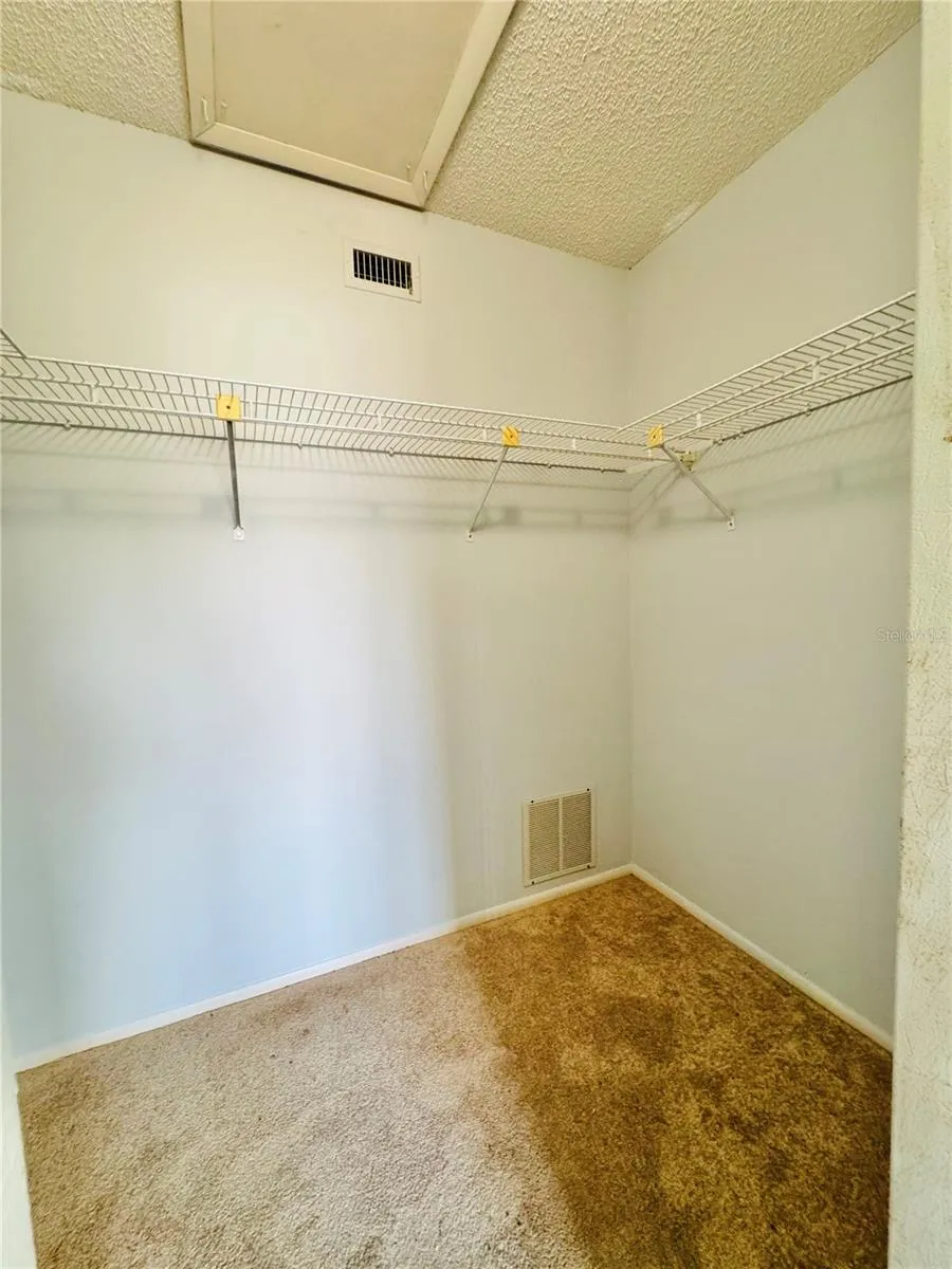 106 WINDWARD PLACE Oldsmar, FL 34677